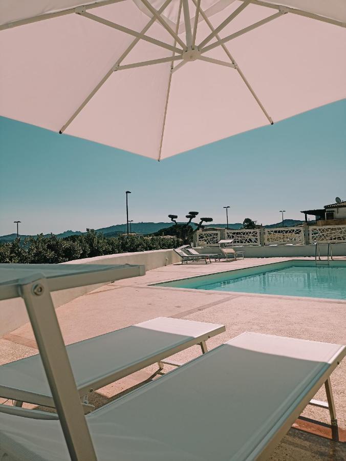 Welcomely - White Terrace - Condominio Acqualife Каниджоне Екстериор снимка